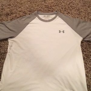 Men’s Under Armour Shirt